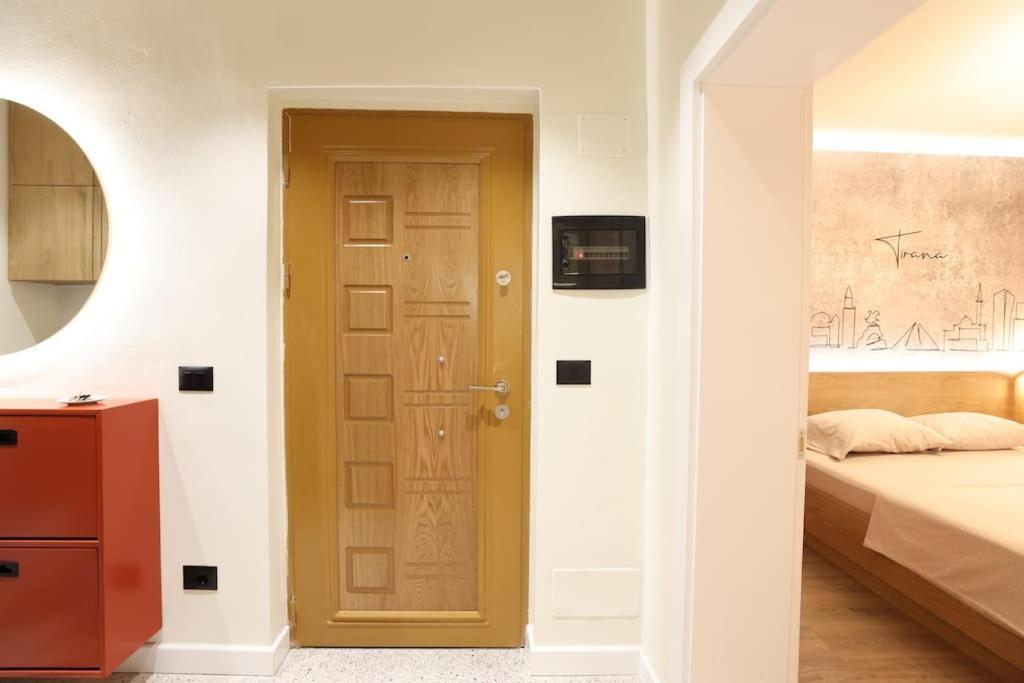 Cozy In The Heart Of Apartamento Tirana